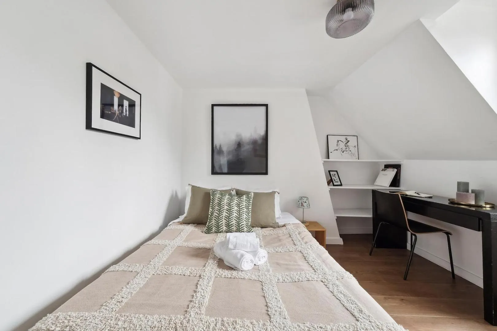 Apartament Bnbnook - Elegant 3Br In Central Saint-Germain Paryż 0*,  Francja